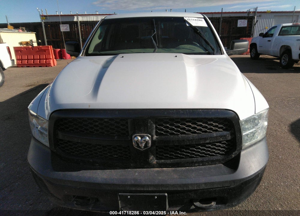 2019 RAM 1500 CLASSIC VIN: 1C6RR7FG1KS627489