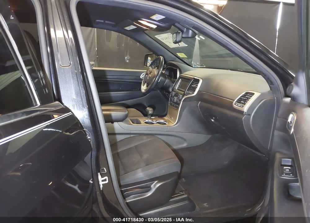 2015 JEEP GRAND CHEROKEE VIN: 1C4RJFAG4FC158187