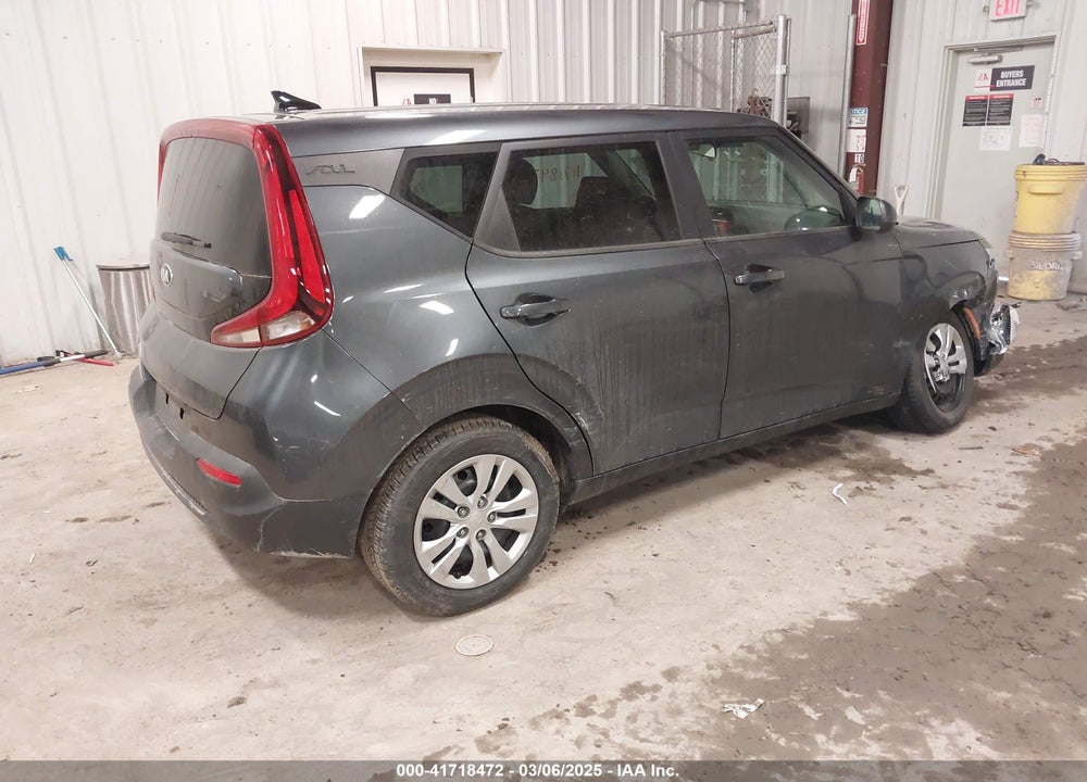 2020 KIA SOUL LX VIN: KNDJ23AU4L7729082