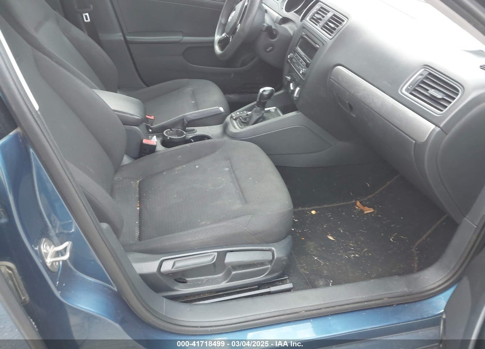 2015 VOLKSWAGEN JETTA VIN: 3VWD17AJXFM316099