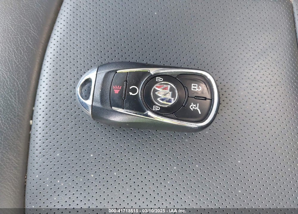 2021 BUICK ENCLAVE AWD ESSENCE VIN: 5GAEVAKW8MJ247122