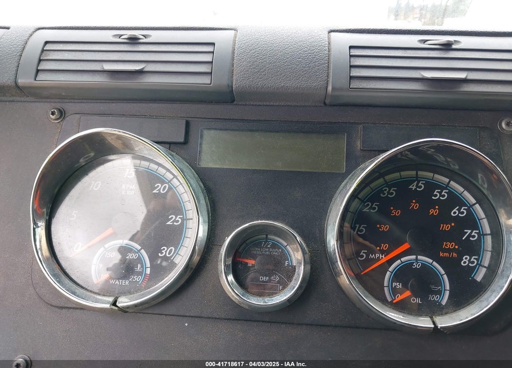2014 FREIGHTLINER CASCADIA 125 --- VIN: 3AKJGLD53ESFK3767