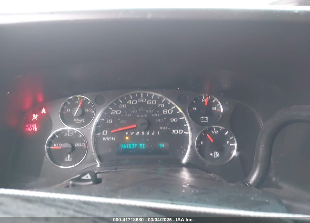 2010 CHEVROLET EXPRESS 1500 VIN: 1GCUGADX2A1183133