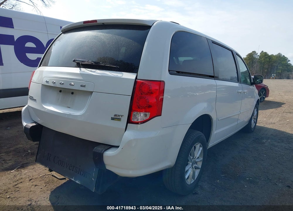 2014 DODGE GRAND CARAVAN SXT VIN: 2C4RDGCG5ER122055