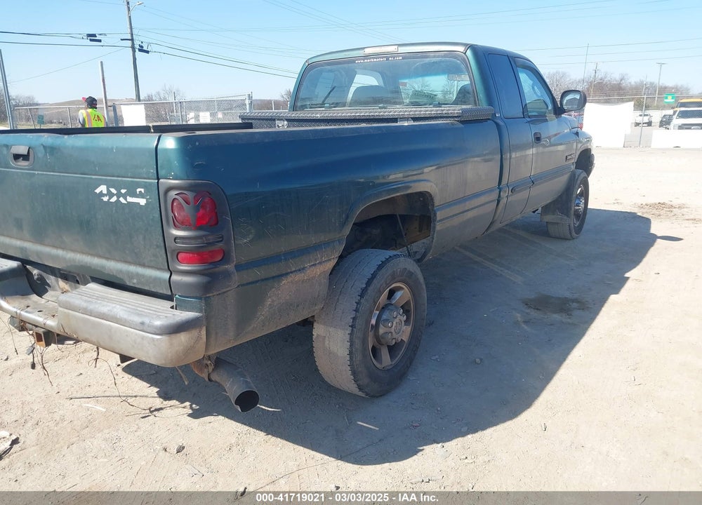 2001 DODGE RAM 2500 ST VIN: 1B7KF23681J503712