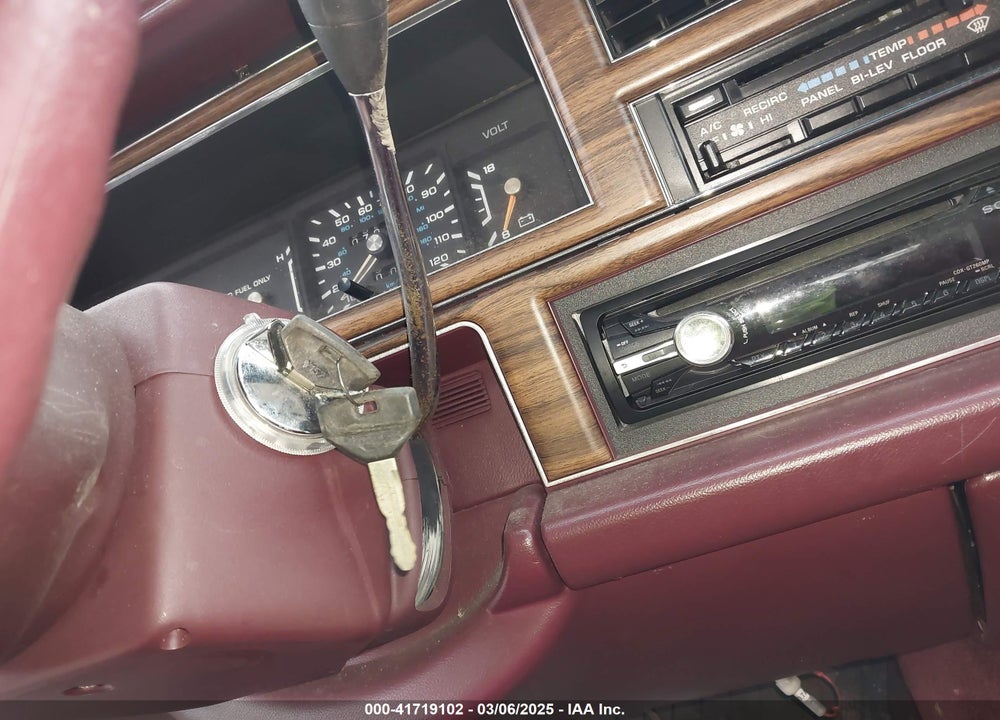 1990 CHRYSLER SALON VIN: 1C3XC46R0LD724193