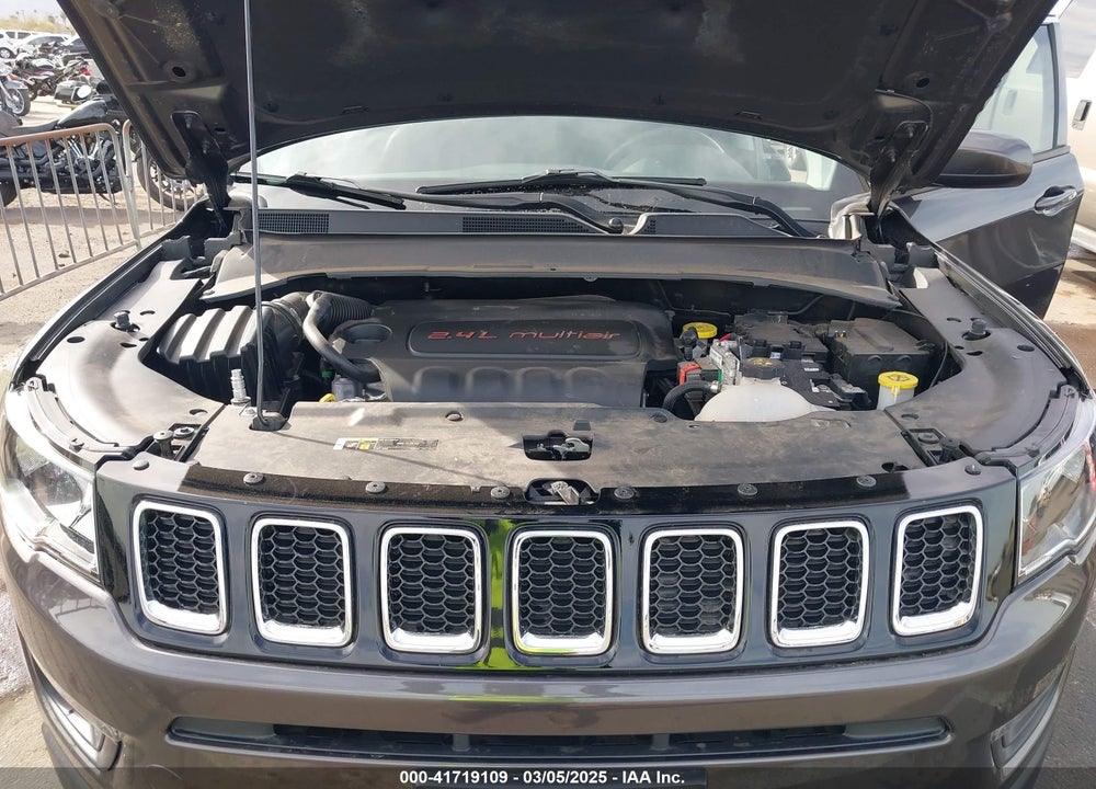 2018 JEEP COMPASS VIN: 3C4NJDBB5JT207707