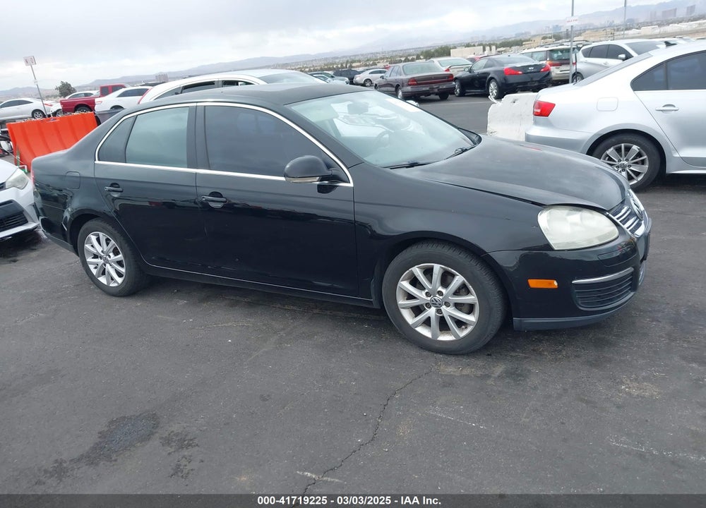 2010 VOLKSWAGEN JETTA VIN: 3VWRZ7AJ1AM015258