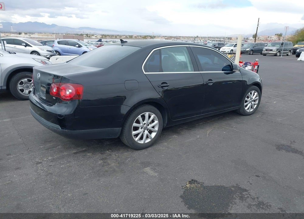 2010 VOLKSWAGEN JETTA VIN: 3VWRZ7AJ1AM015258