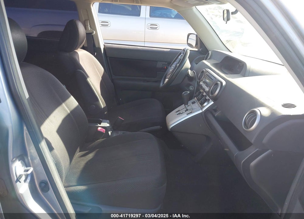 2009 SCION XB VIN: JTLKE50E191068189