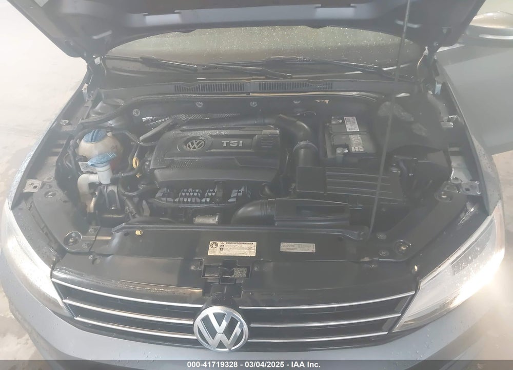 2015 VOLKSWAGEN JETTA VIN: 3VWD07AJ4FM306977