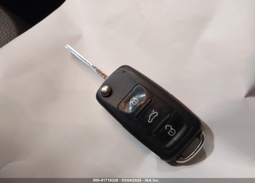 2015 VOLKSWAGEN JETTA VIN: 3VWD07AJ4FM306977