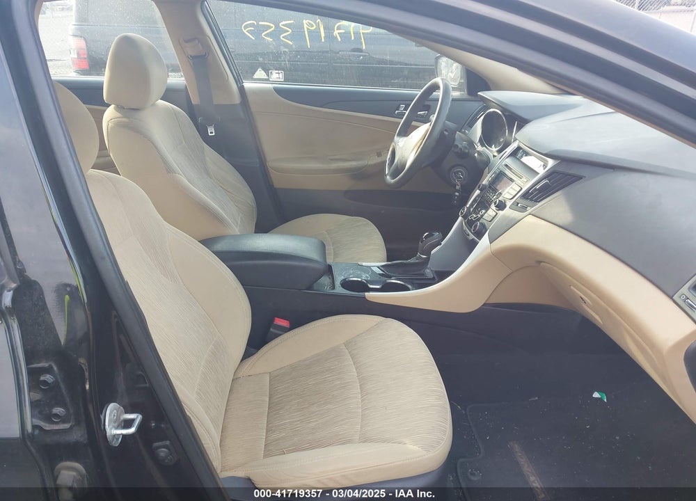 2012 HYUNDAI SONATA VIN: 5NPEB4AC5CH410672