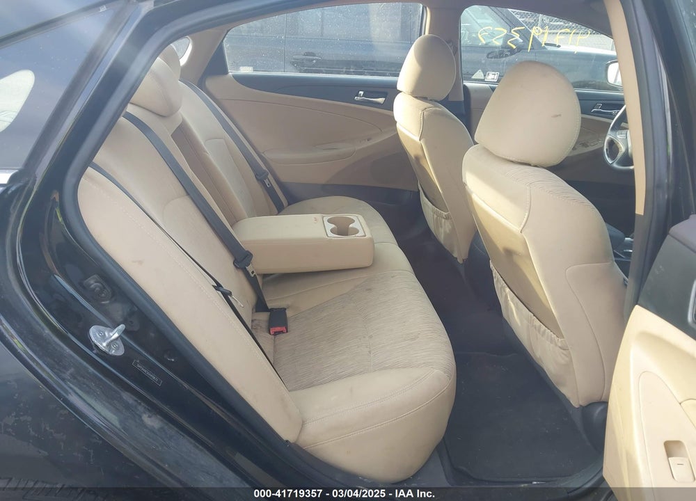 2012 HYUNDAI SONATA VIN: 5NPEB4AC5CH410672