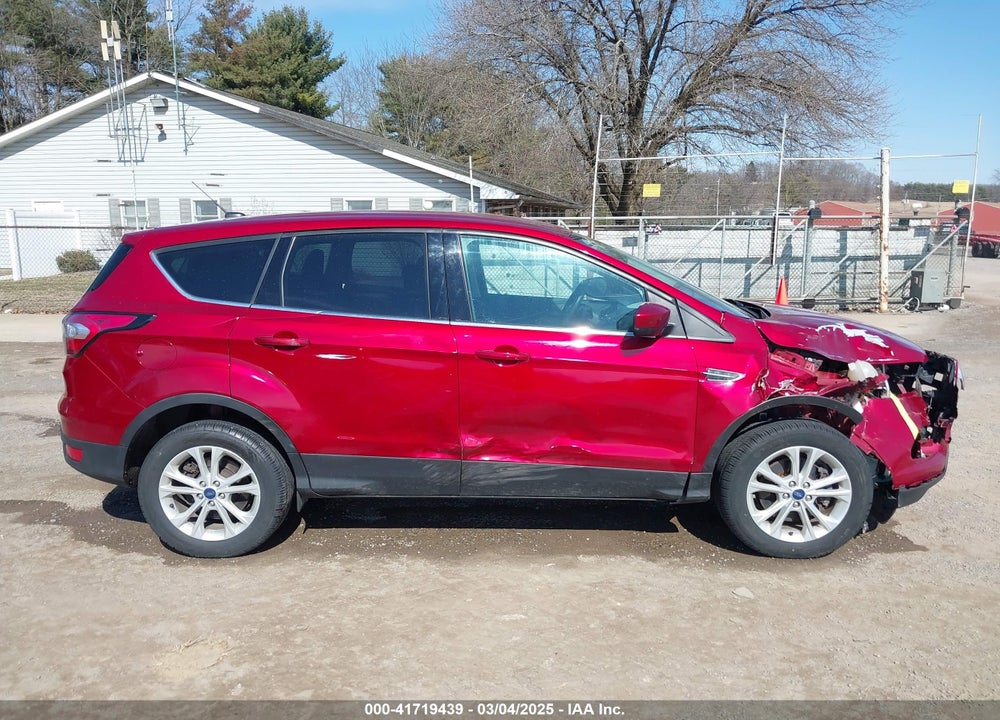 2017 FORD ESCAPE SE VIN: 1FMCU9GD5HUE71186