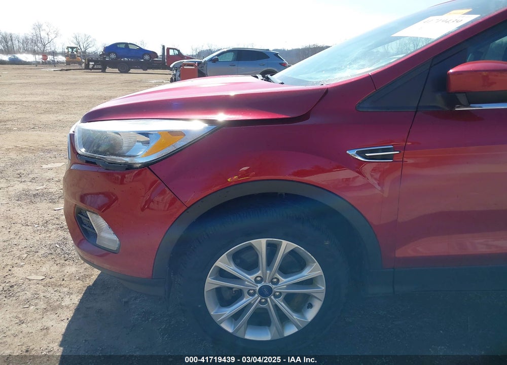 2017 FORD ESCAPE SE VIN: 1FMCU9GD5HUE71186