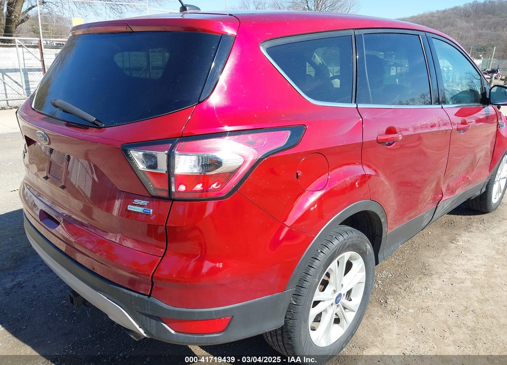 2017 FORD ESCAPE SE VIN: 1FMCU9GD5HUE71186