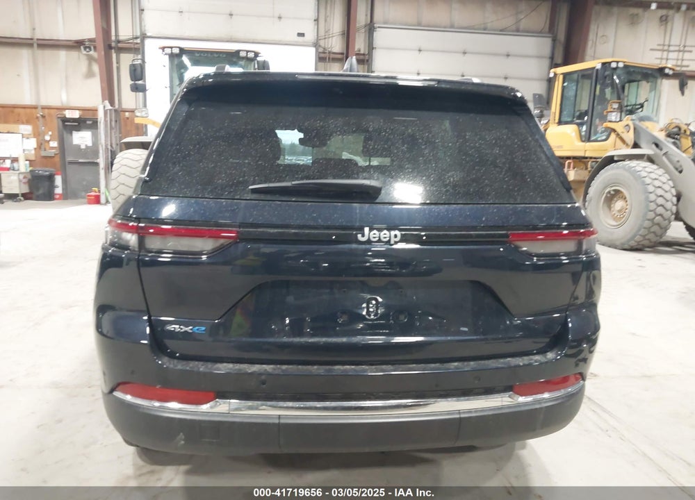 2024 JEEP GRAND CHEROKEE 4XE VIN: 1C4RJYB65R8582910