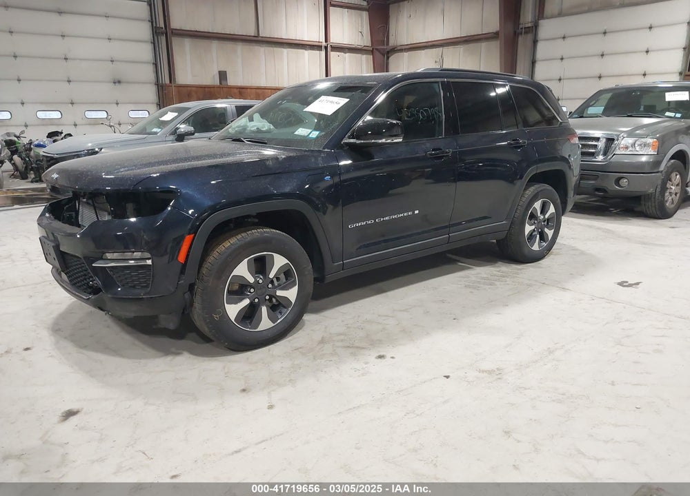 2024 JEEP GRAND CHEROKEE 4XE VIN: 1C4RJYB65R8582910