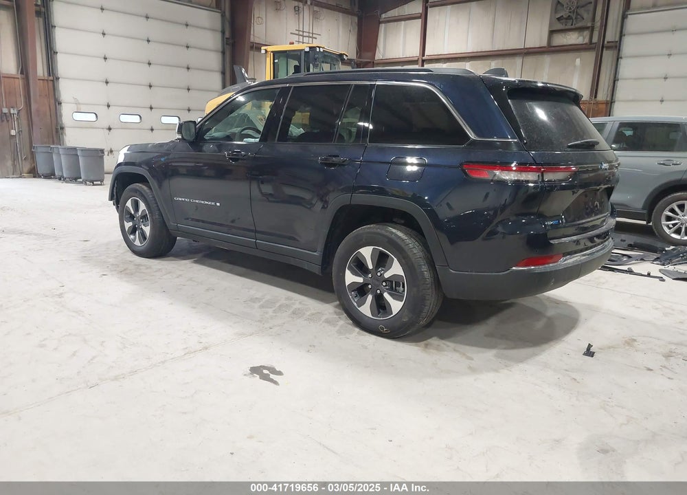 2024 JEEP GRAND CHEROKEE 4XE VIN: 1C4RJYB65R8582910