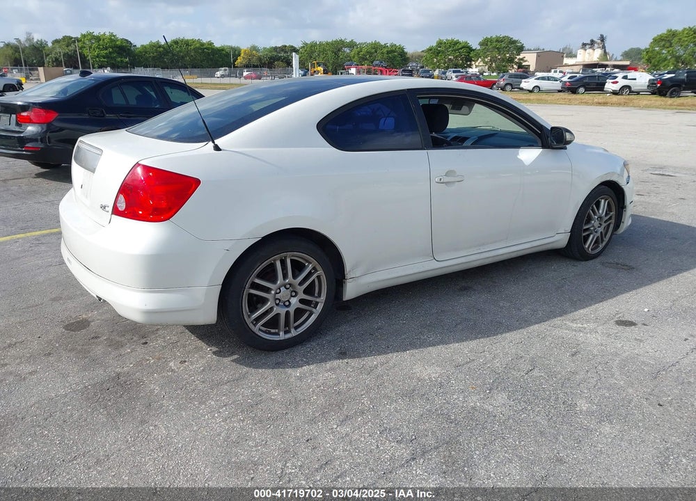 2007 SCION TC VIN: JTKDE167370212813
