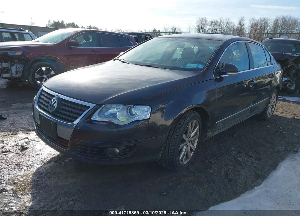 2010 VOLKSWAGEN PASSAT VIN: WVWJK7AN0AE070491