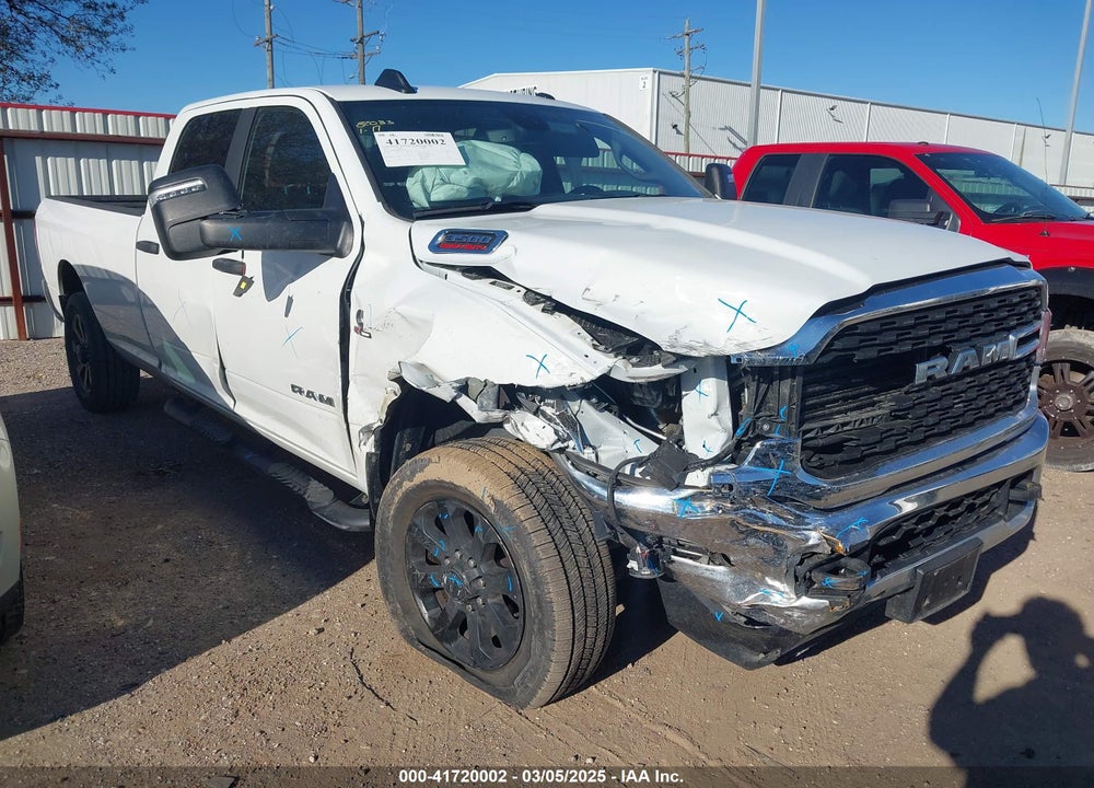 2024 RAM 3500 BIG HORN  4X4 8' BOX VIN: 3C63R3HL4RG341338