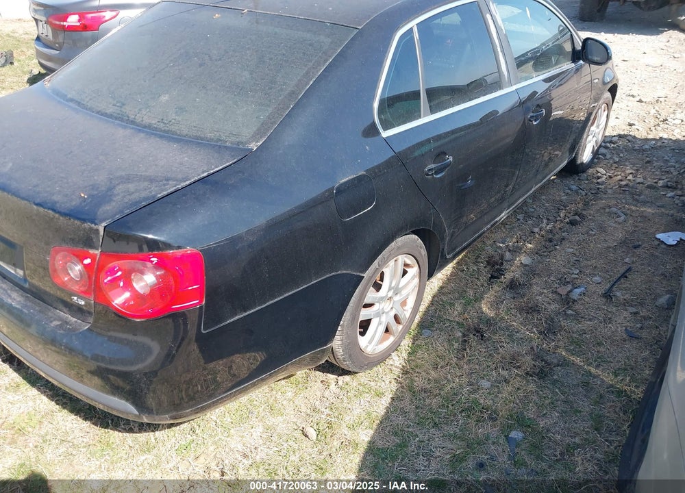 2007 VOLKSWAGEN JETTA VIN: 3VWEF71K17M191199