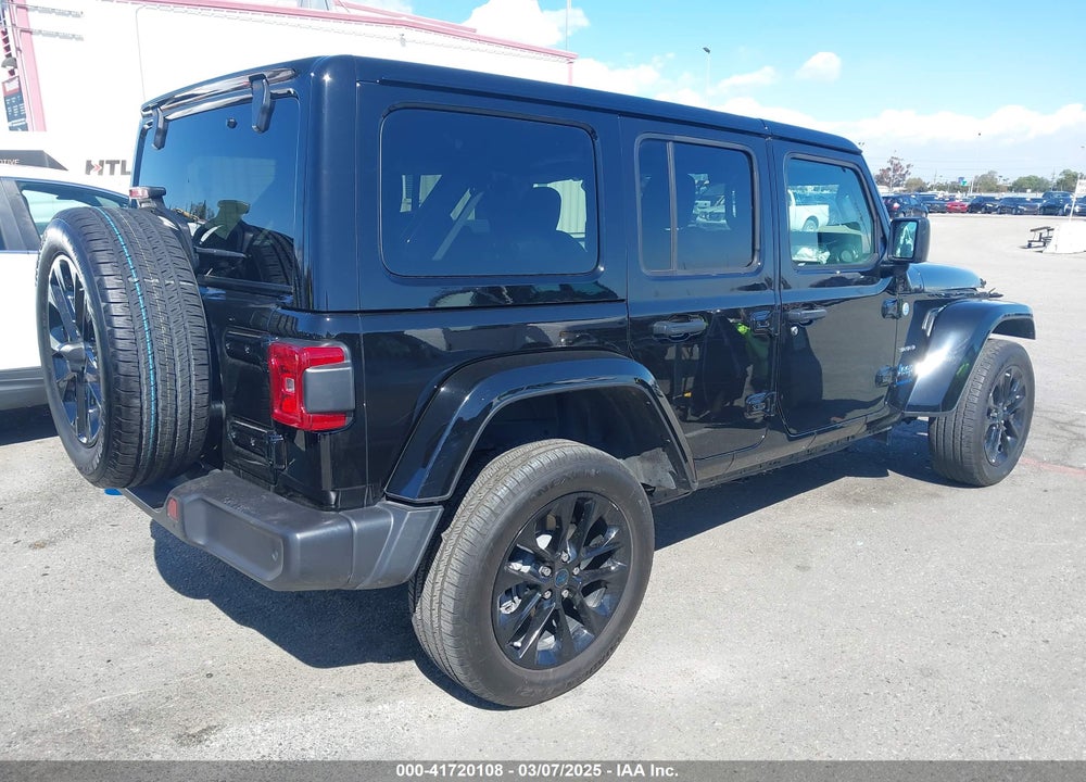 2024 JEEP WRANGLER 4XE SAHARA 4XE VIN: 1C4RJXP63RW192404