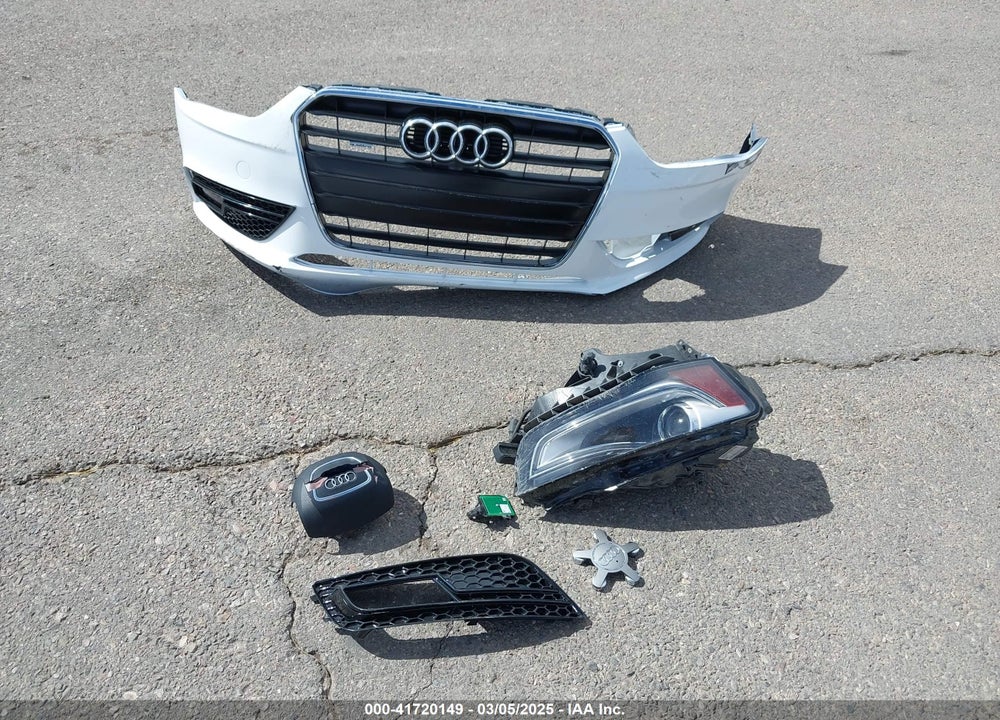 2013 AUDI A4 VIN: WAUBFAFL6DN039194