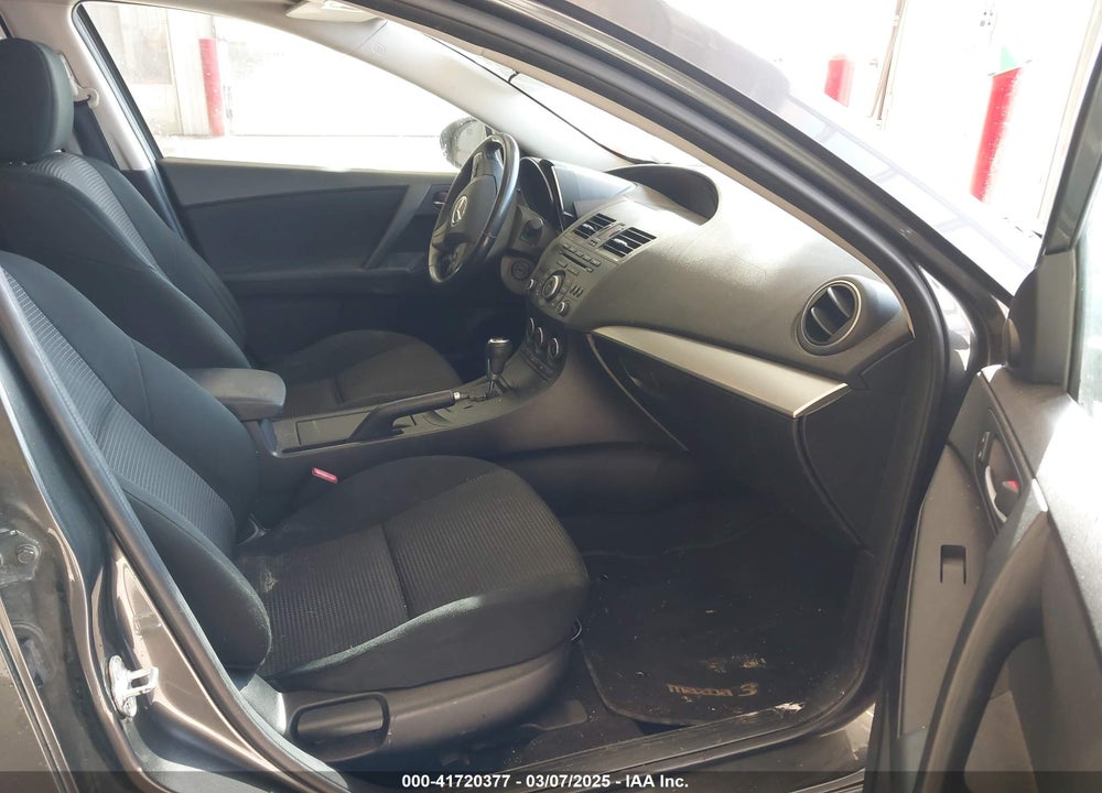 2013 MAZDA MAZDA3 VIN: JM1BL1L70D1810162
