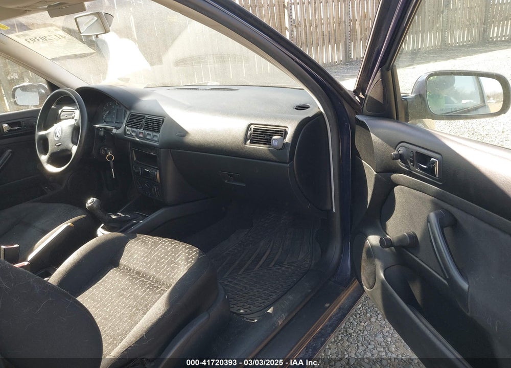 2002 VOLKSWAGEN GOLF VIN: 9BWBK61J124025519