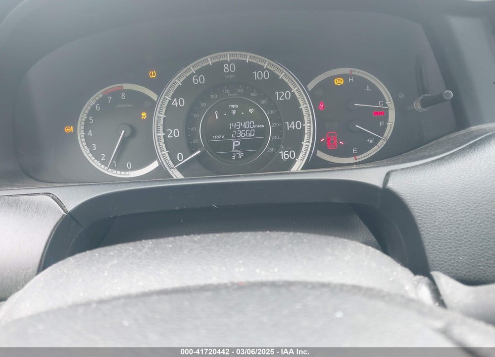 2015 HONDA ACCORD VIN: 1HGCR2F79FA204870
