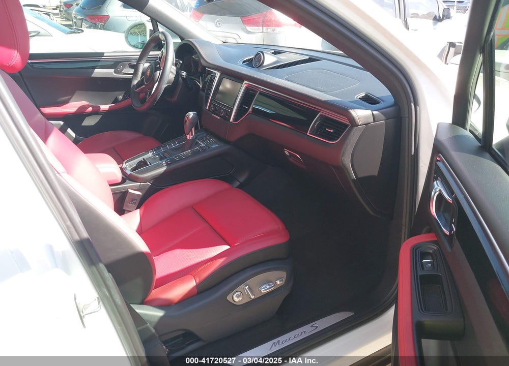 2015 PORSCHE MACAN VIN: WP1AB2A59FLB72666
