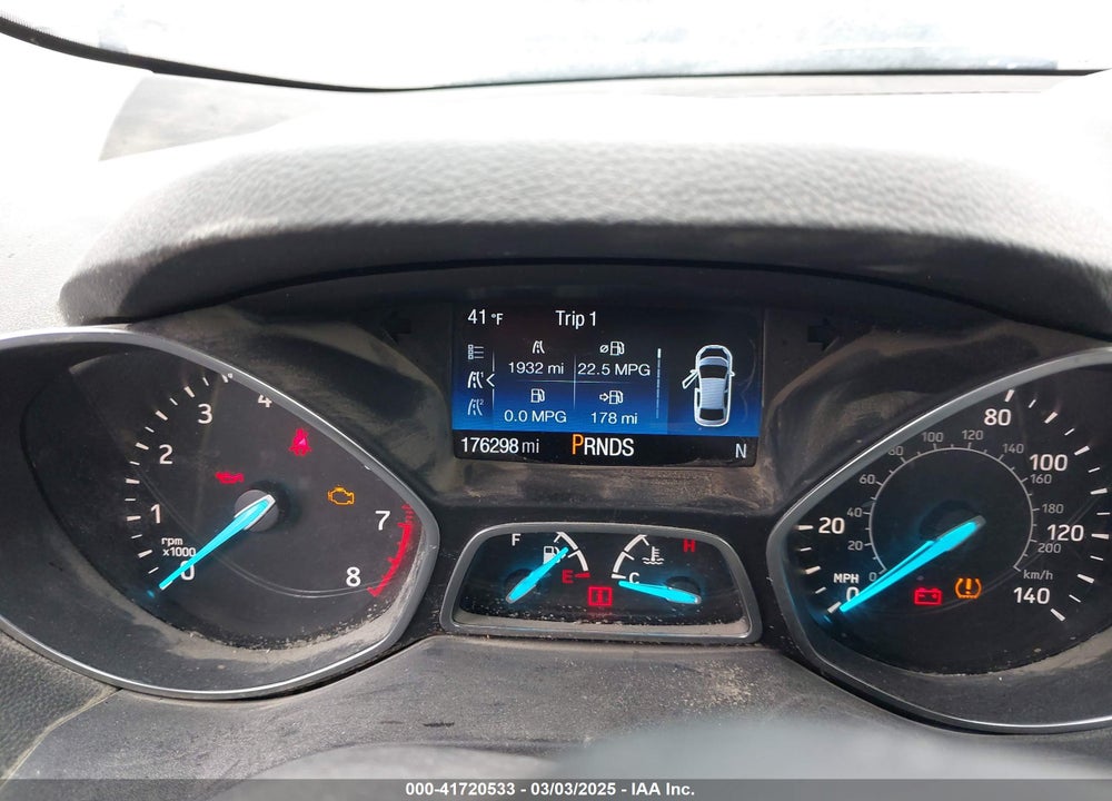 2017 FORD ESCAPE TITANIUM VIN: 1FMCU9J94HUD49939