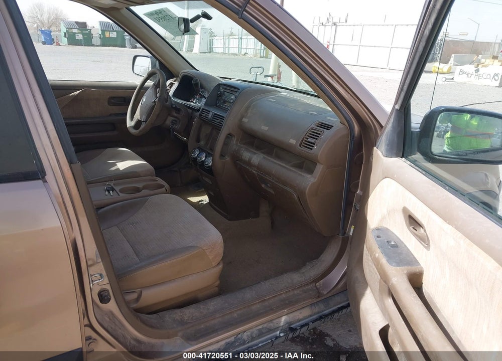 2002 HONDA CR-V LX VIN: JHLRD78562C015613