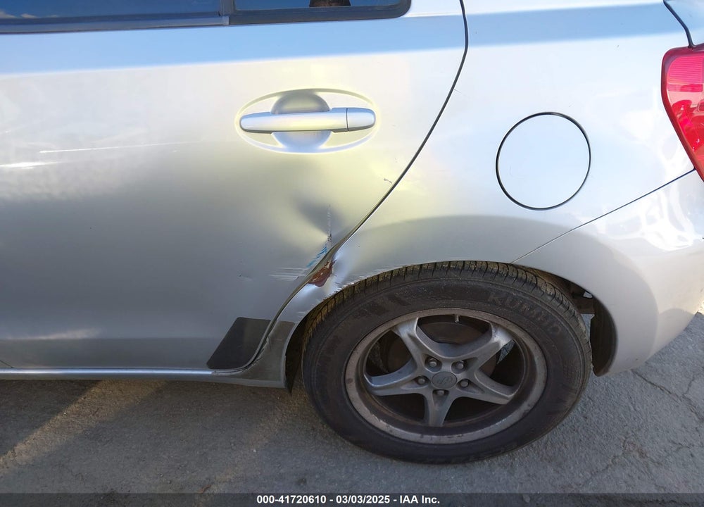2008 SCION XD VIN: JTKKU10418J018172