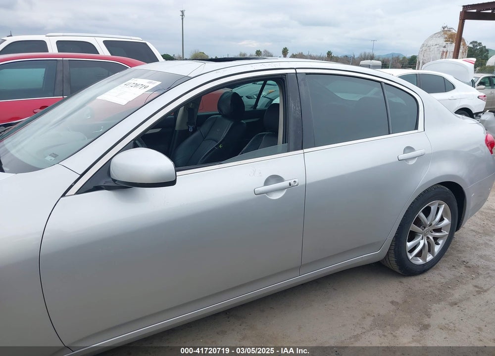 2007 INFINITI G35 VIN: JNKBV61E17M704913