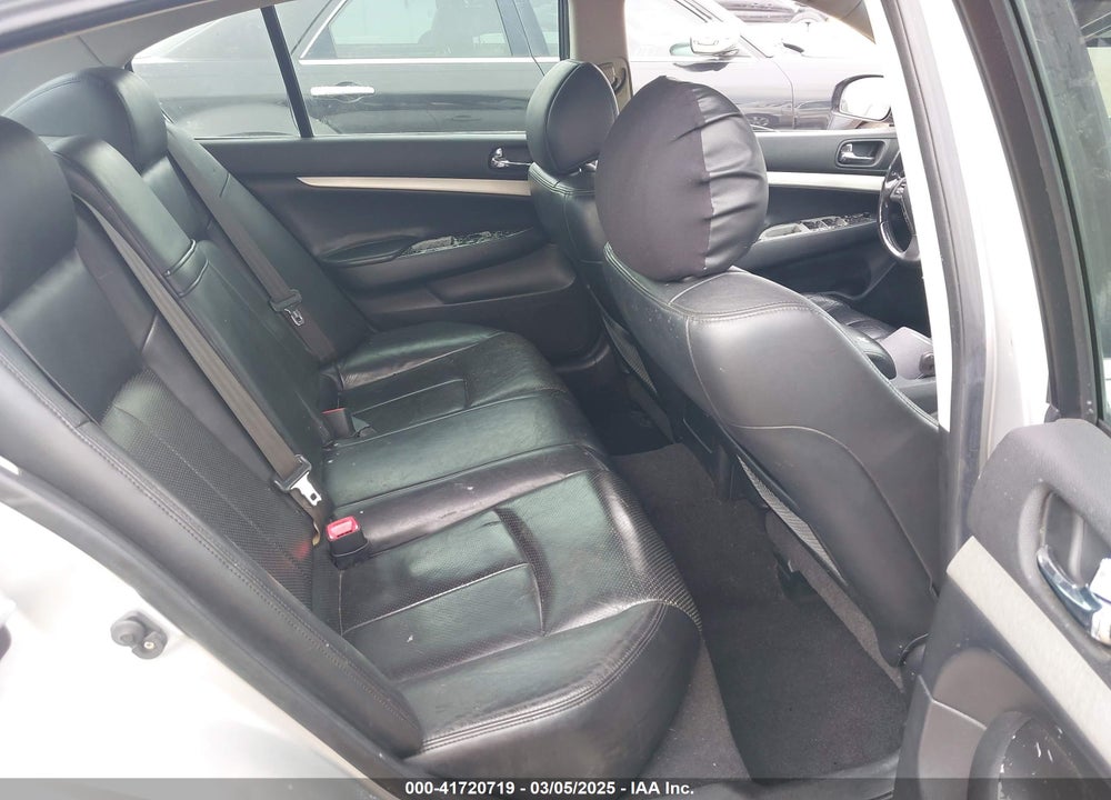 2007 INFINITI G35 VIN: JNKBV61E17M704913