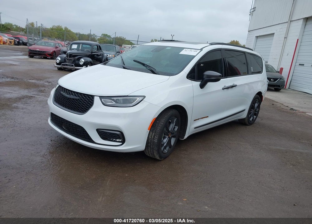 2023 CHRYSLER PACIFICA TOURING L VIN: 2C4RC1BG1PR629345