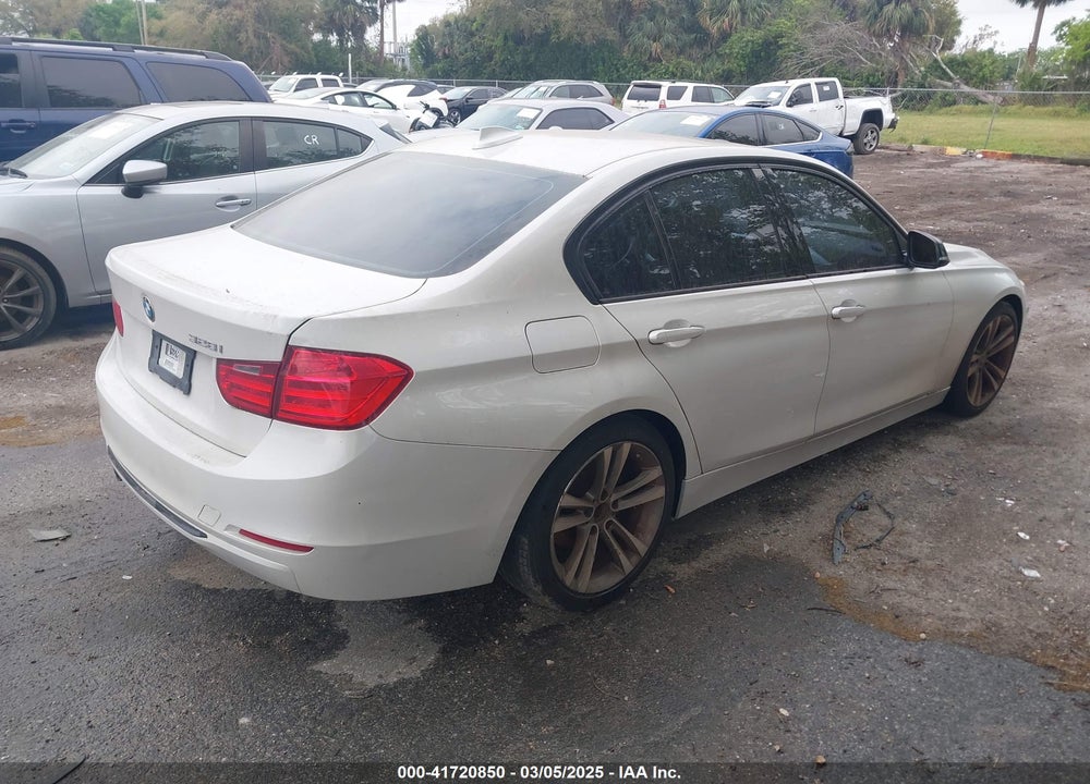2013 BMW 328 VIN: WBA3C1C55DF443035