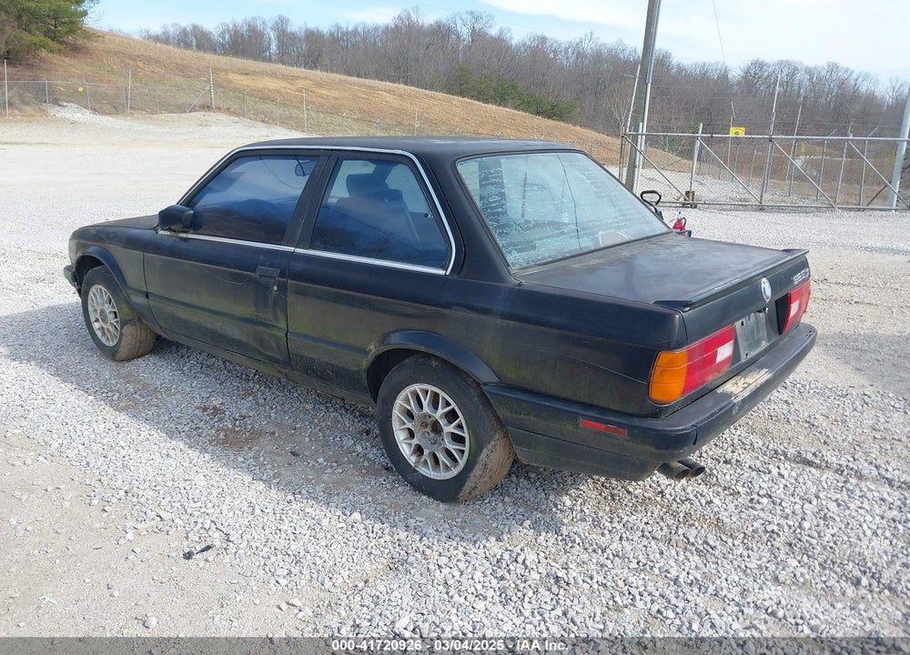 1989 BMW 325 I/IS VIN: WBAAA130XKEC64125
