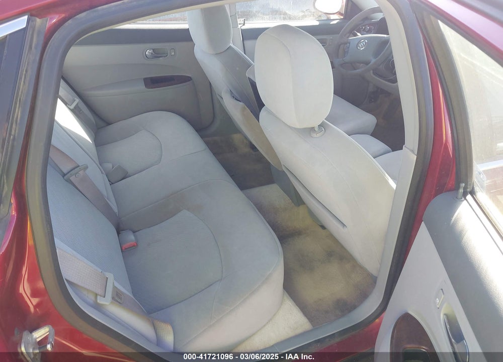 2007 BUICK LACROSSE VIN: 2G4WC582971248777