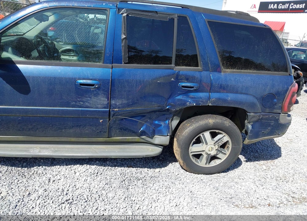 2005 CHEVROLET TRAILBLAZER VIN: 1GNDT13S352293357