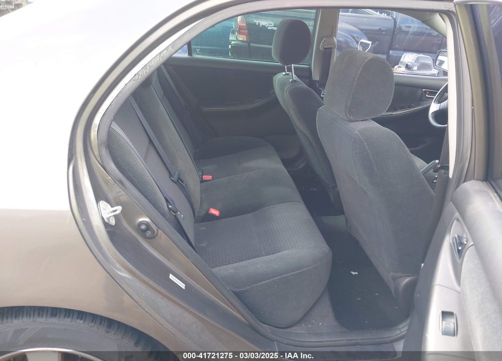 2008 TOYOTA COROLLA VIN: 1NXBR32E38Z977075