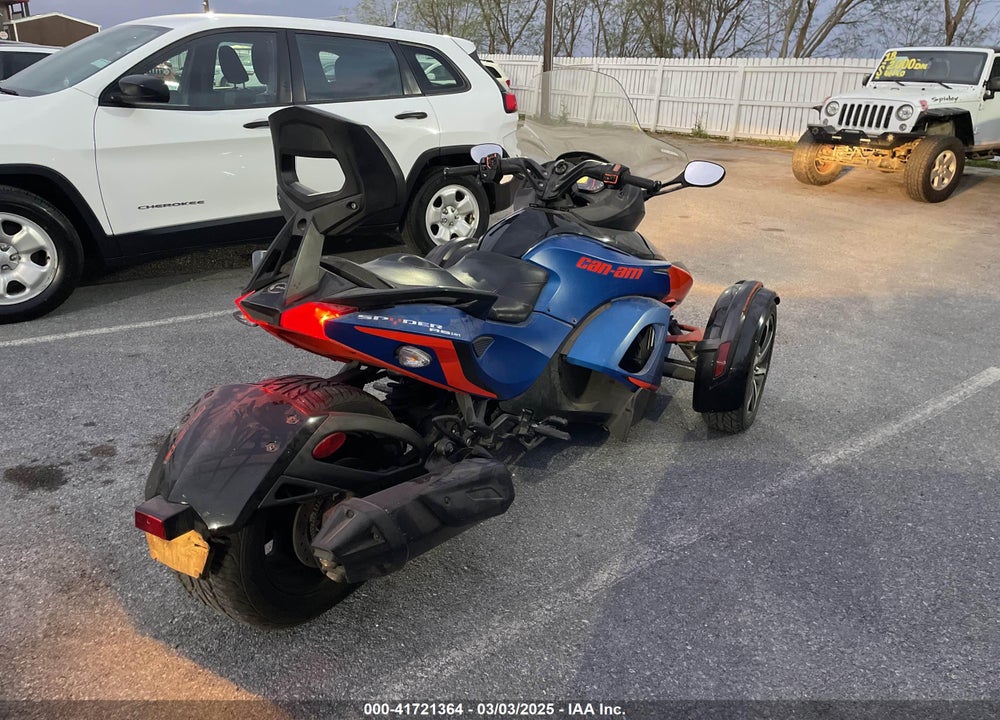 2015 CAN-AM SPYDER ROADSTER RS/RS-S/RS-S SPEC SERIES VIN: 2BXNABC46FV000359