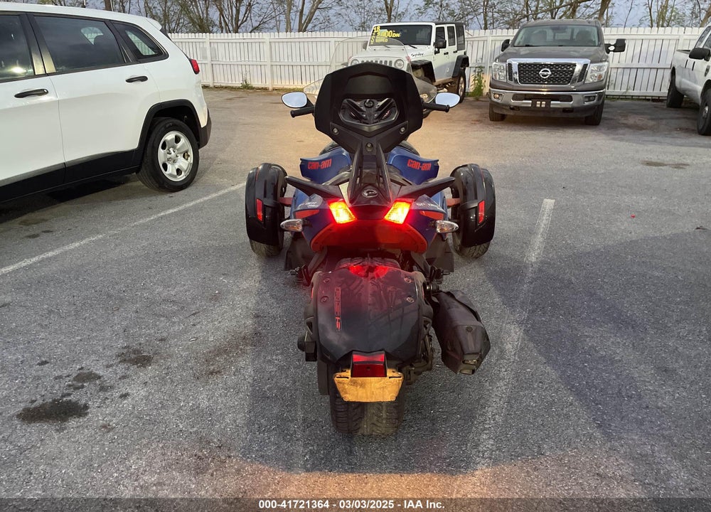 2015 CAN-AM SPYDER ROADSTER RS/RS-S/RS-S SPEC SERIES VIN: 2BXNABC46FV000359