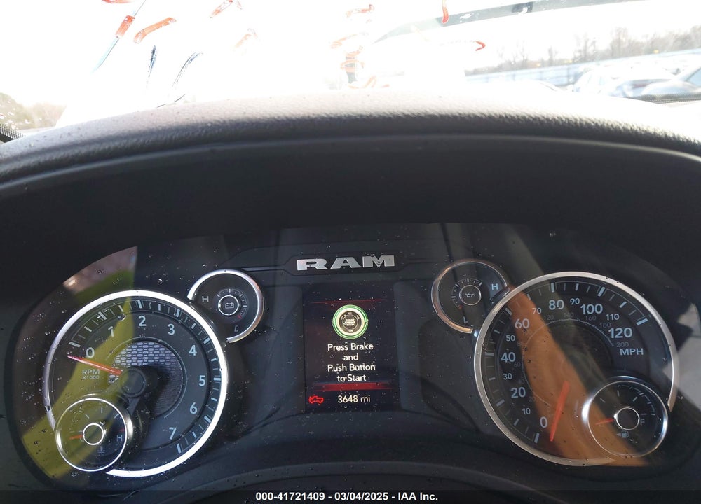2024 RAM 1500 TRADESMAN 4X4 5'7 BOX VIN: 1C6SRFGT1RN148988
