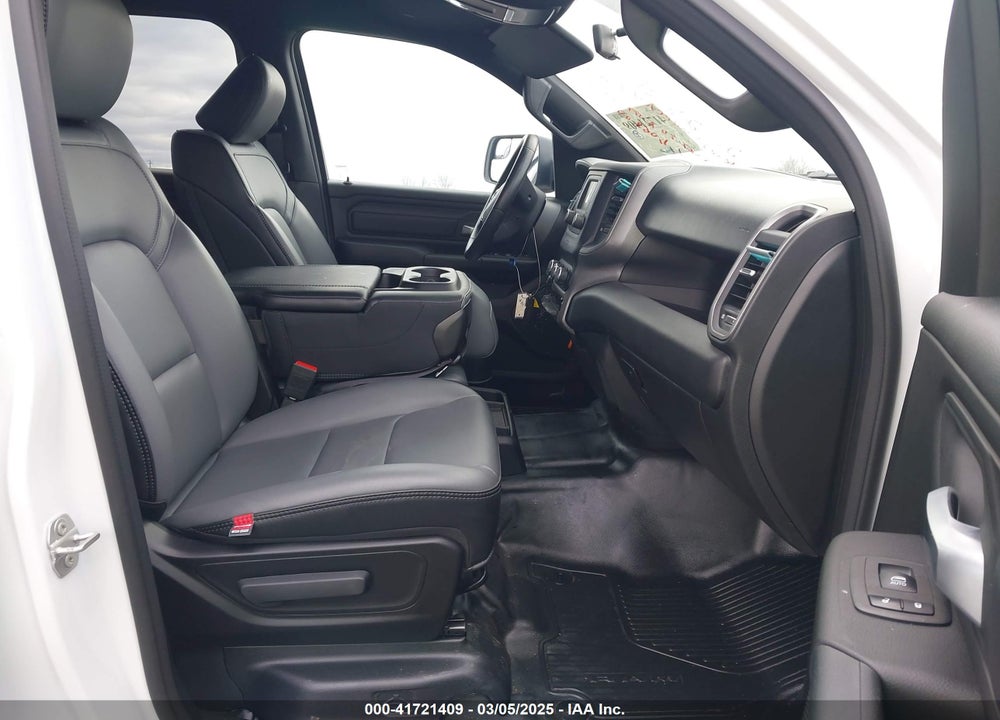 2024 RAM 1500 TRADESMAN 4X4 5'7 BOX VIN: 1C6SRFGT1RN148988