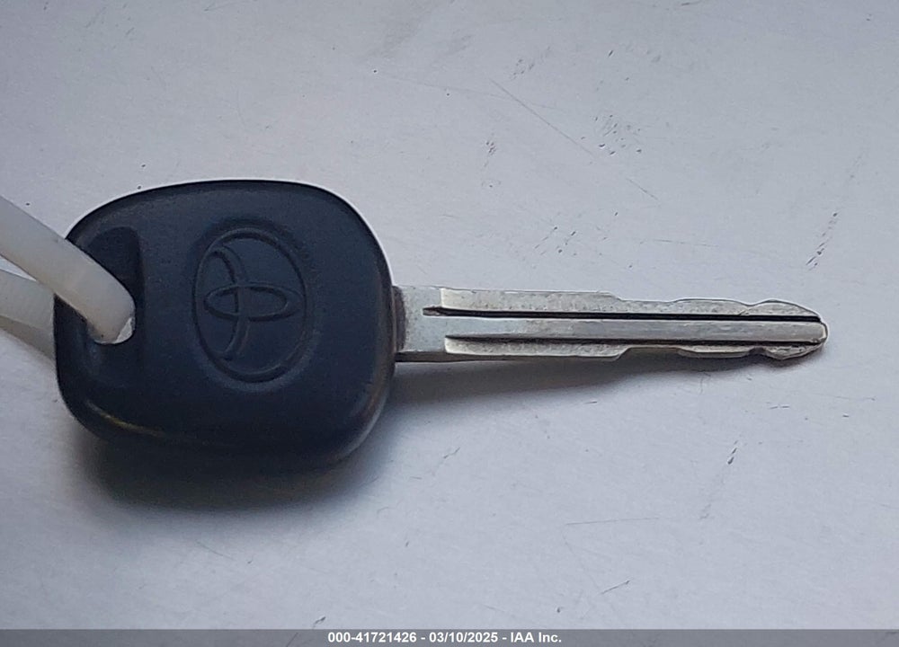 1998 TOYOTA CAMRY VIN: JT2BF28K8W0113799